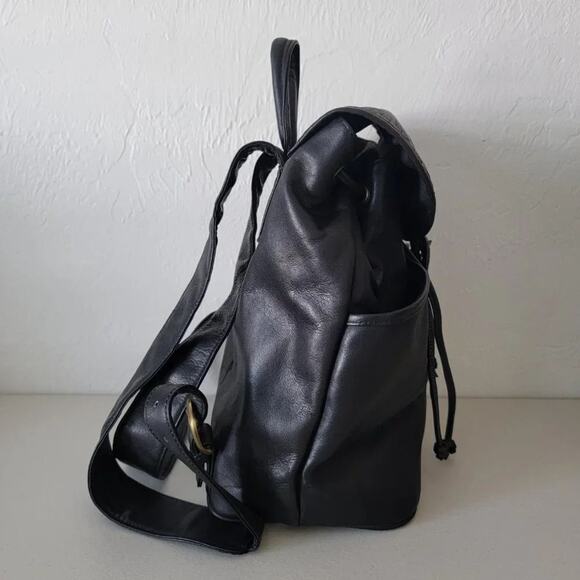 Boulder Ridge Vintage Leather Backpack Black Full Grain Cowhide Womens main image 9